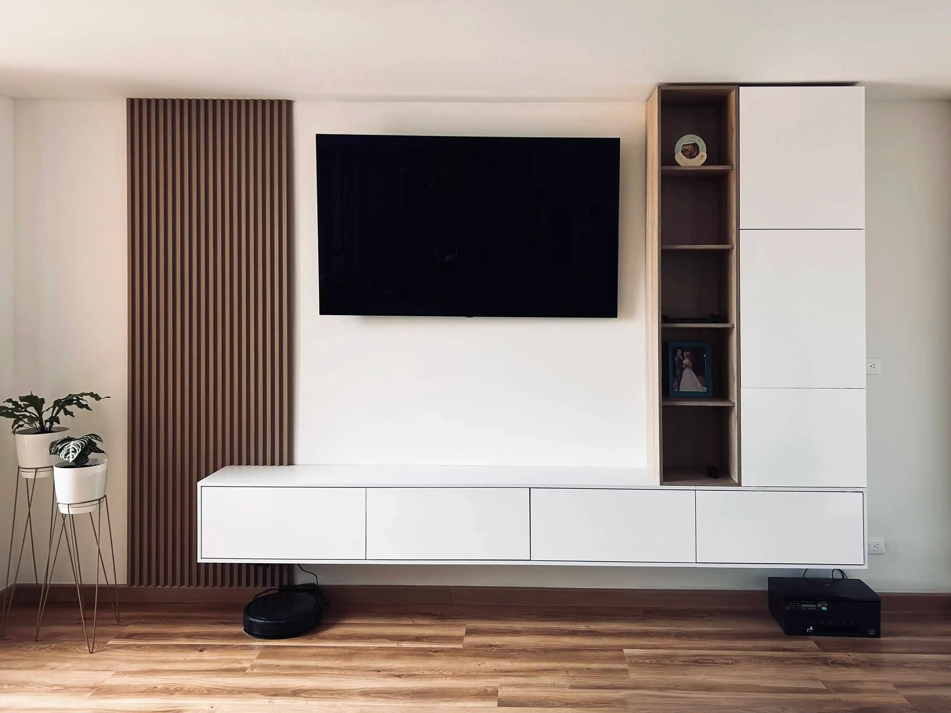 Estanterías Murales Envolventes con ingeniería de fabricación avanzada en Bogotá